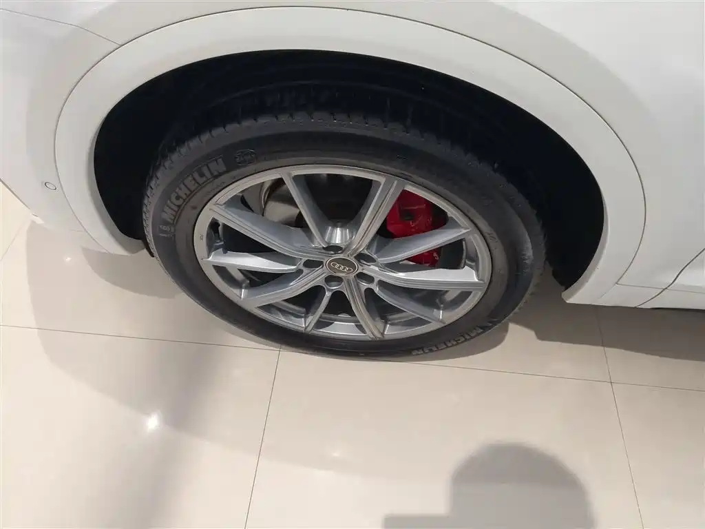 Audi Q5L 2022 facelift 40T luxury and dynamic model купить на сайте DeffCars