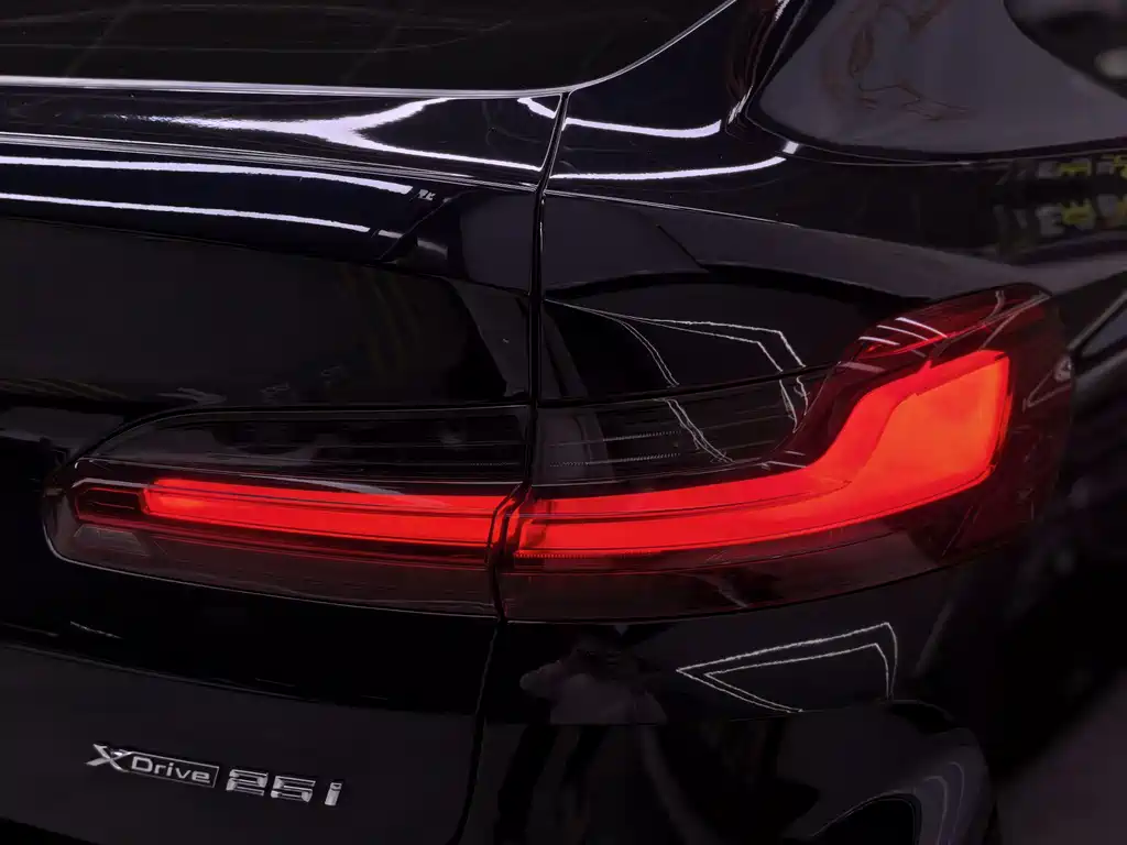 BMW X4 2022 xDrive 25i M Sports Package купить на сайте DeffCars