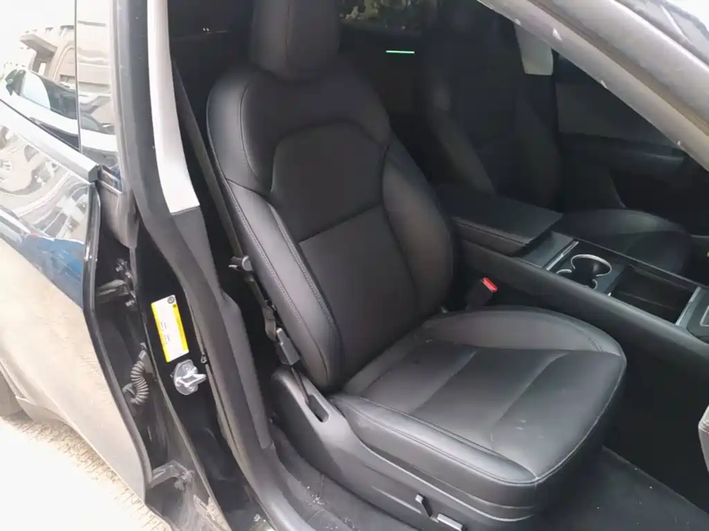 Model Y 2025 rear-wheel drive version купить на сайте DeffCars
