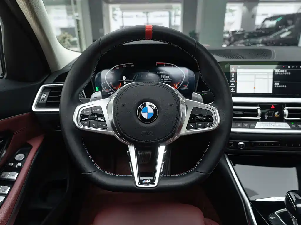 BMW 3 Series 2021 320i Sports Package купить на сайте DeffCars