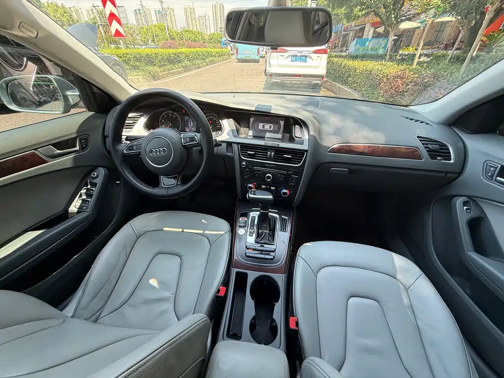 Audi A4L 2015 35 TFSI automatic comfort type купить на сайте DeffCars