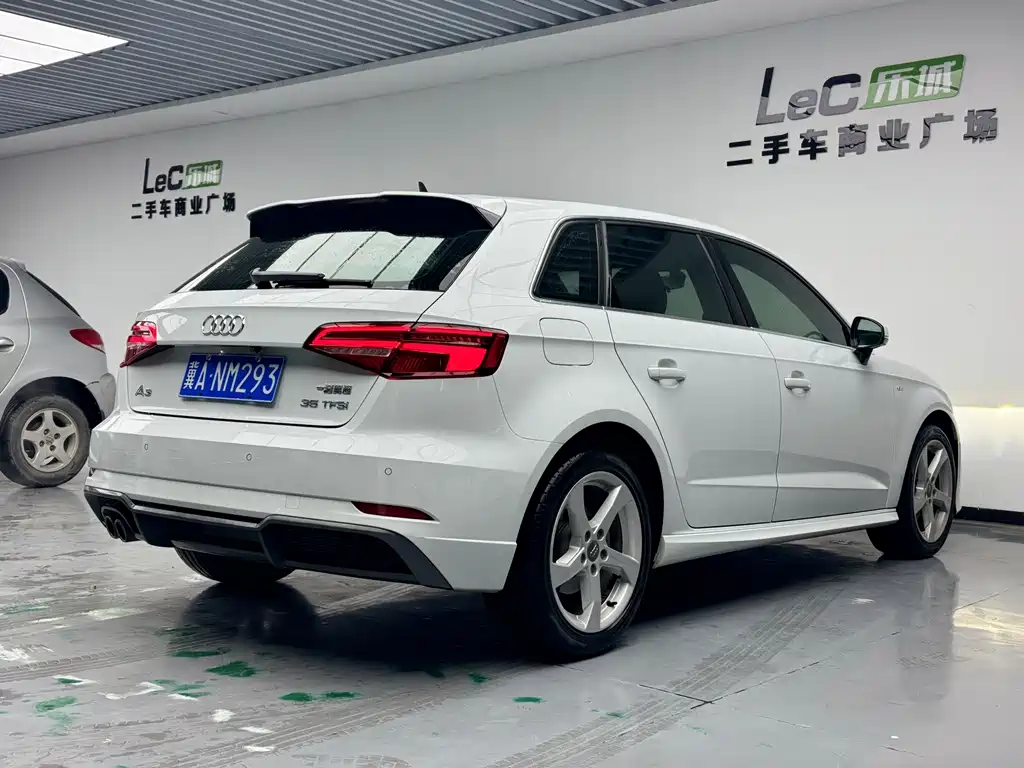 Audi A3 2019 Sportback 35 TFSI Sports National V купить на сайте DeffCars