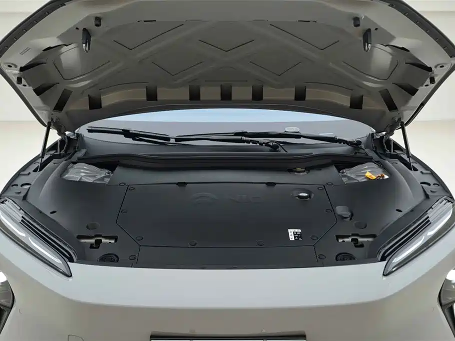 NIO ET5T 2024 model 75kWh Touring купить на сайте DeffCars
