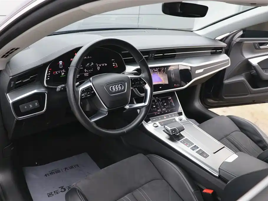 Audi A7L 2024 45TFSI S-line Dream Building Liquid Crystal Package купить на сайте DeffCars