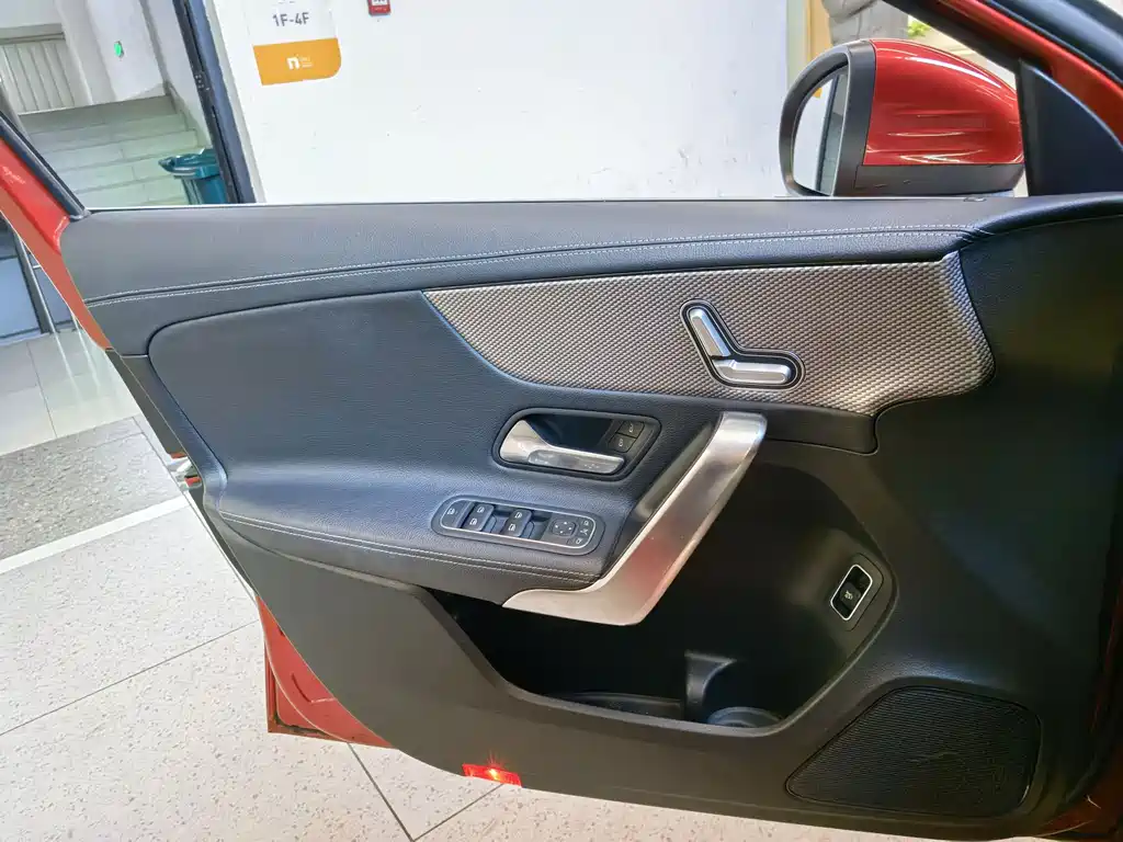 Mercedes-Benz A-Class 2019 A 200 L купить на сайте DeffCars