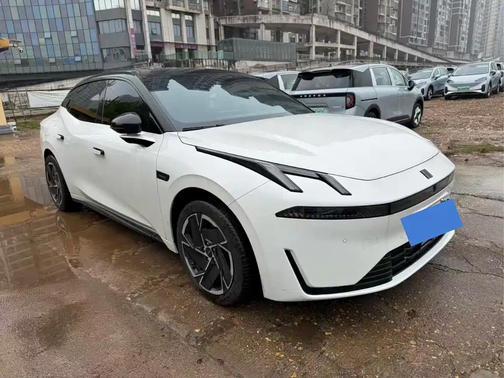 Lynk & Co 07 EM-P 2024 EM-P 126 Long Battery Life Pro купить на сайте DeffCars