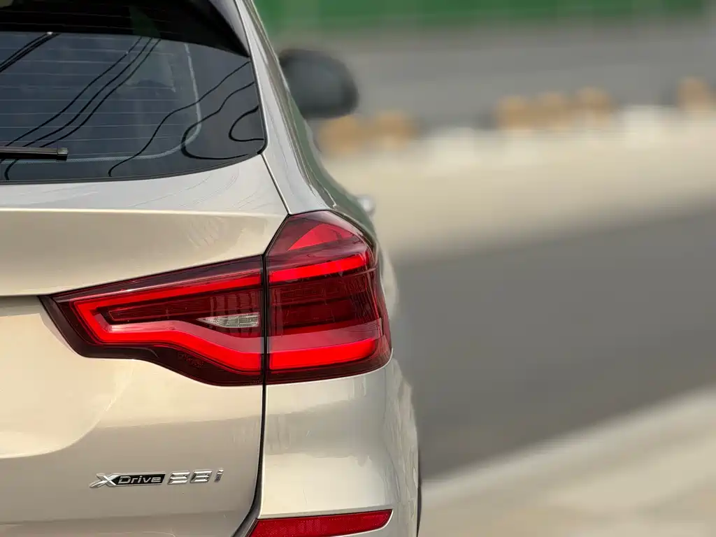 BMW X3 2021 facelift xDrive28i luxury package купить на сайте DeffCars