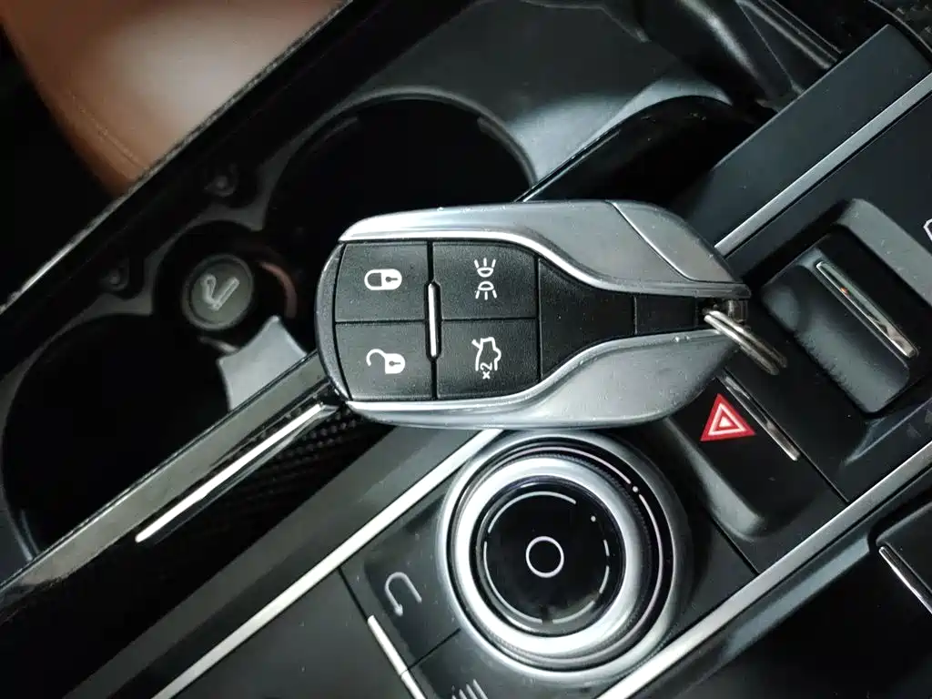 Levante 2016 3.0T standard model купить на сайте DeffCars