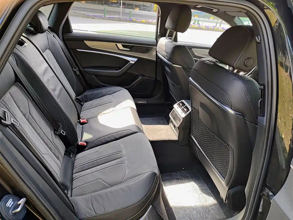 Audi A6L 2021 45 TFSI Premium Dynamic Model купить на сайте DeffCars