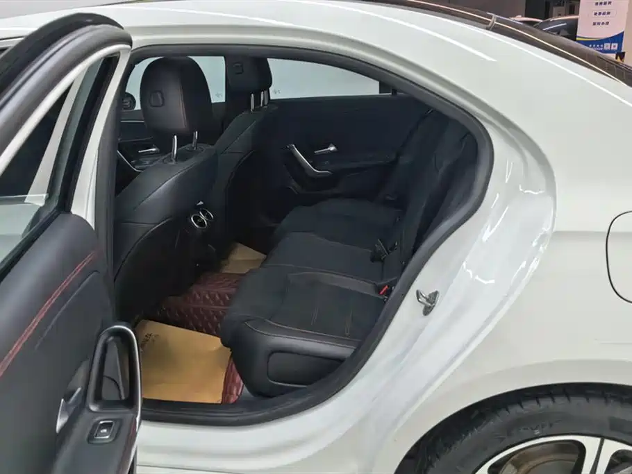 Mercedes-Benz A-Class 2023 A 200 L Fashion Model купить на сайте DeffCars