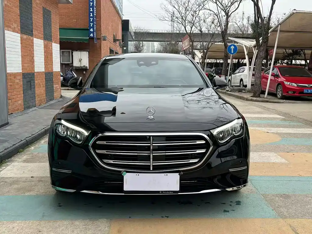 Mercedes-Benz E-Class 2025 E 300 L Luxury Model купить на сайте DeffCars