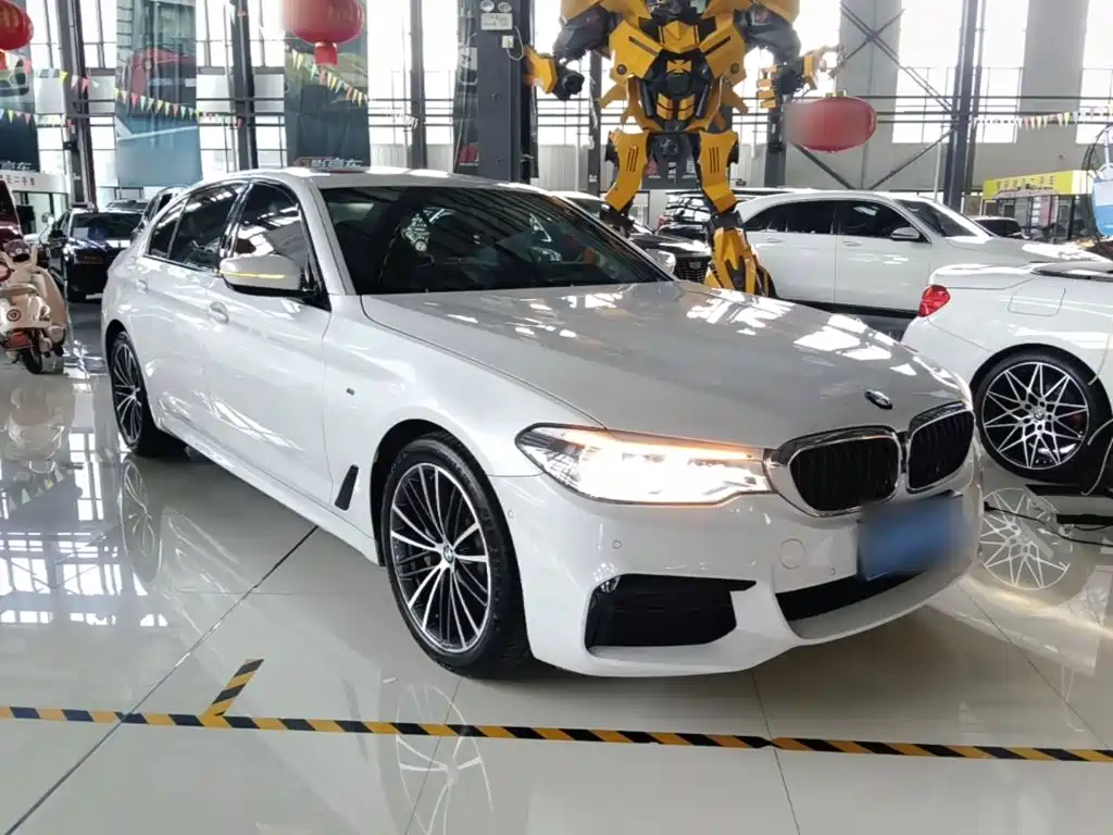 BMW 5 Series 2019 facelift 530Li Exclusive M Sports Package купить на сайте DeffCars