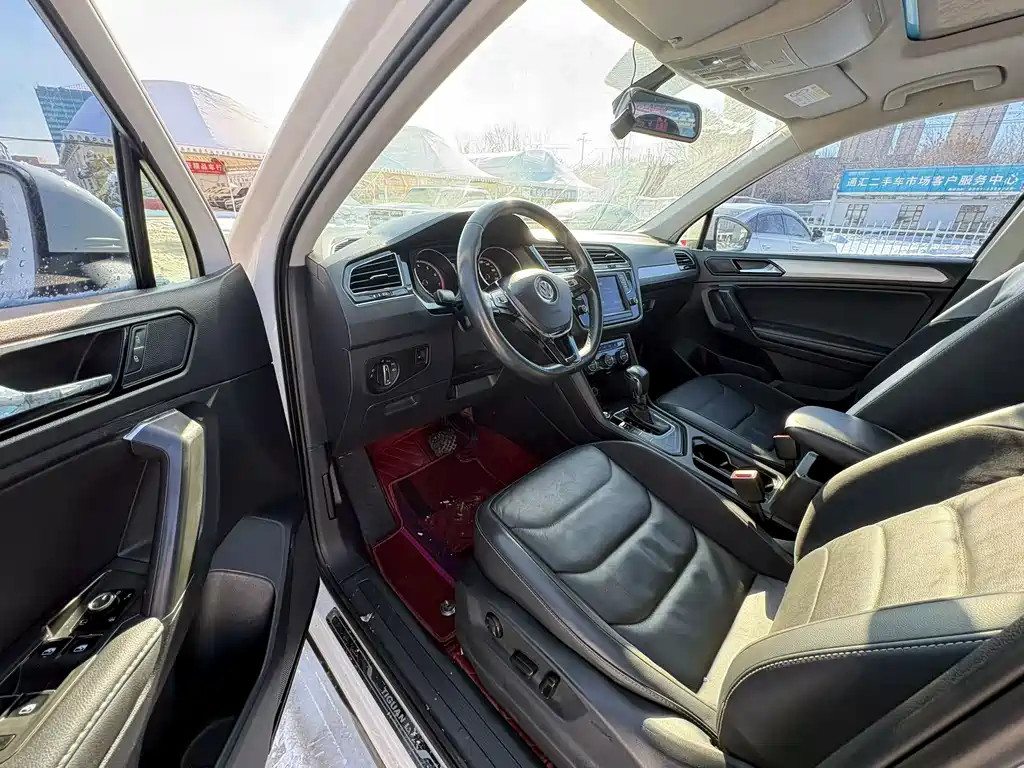 Tiguan L 2018 330TSI automatic two-wheel drive luxury version купить на сайте DeffCars