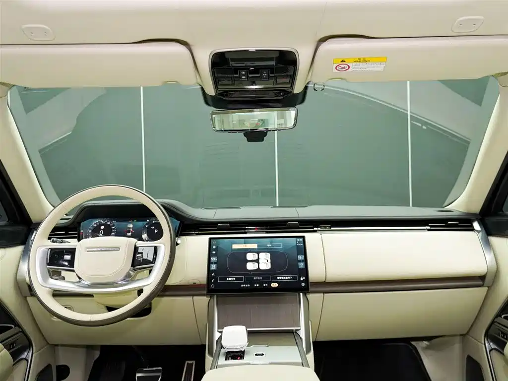 Range Rover 2024 3.0 L6 400PS SV Honor Creation Extended Edition купить на сайте DeffCars