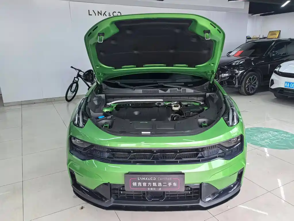 Lynk & Co 05 2022 05+ 2.0TD Automatic Discovery Edition купить на сайте DeffCars