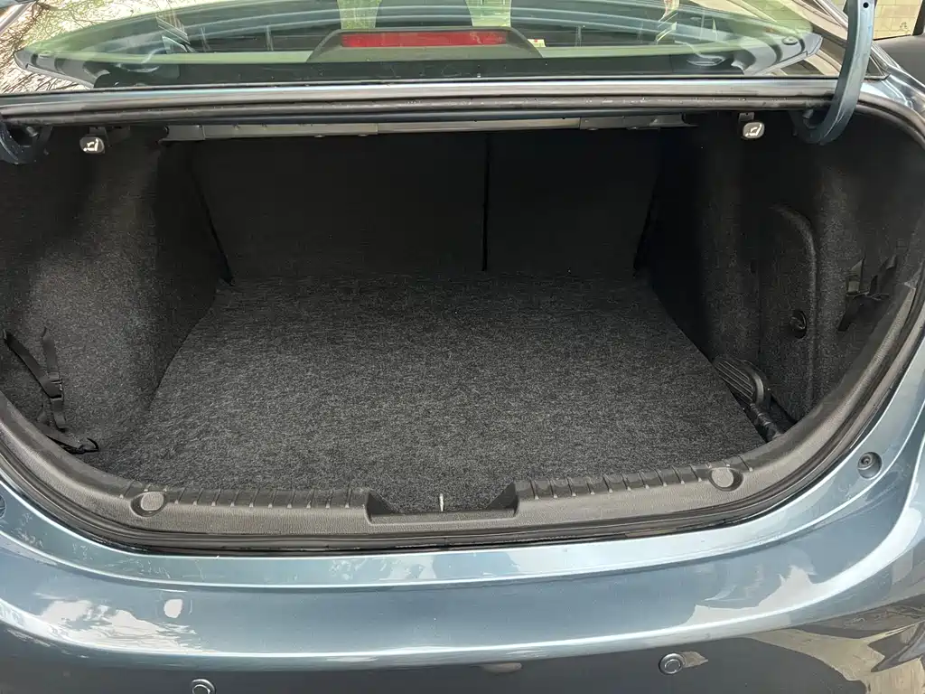 Mazda Axela 2016 sedan 1.5L automatic comfort type купить на сайте DeffCars