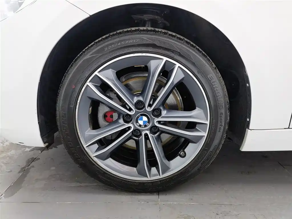 BMW 1 Series 2020 120i Fashion купить на сайте DeffCars