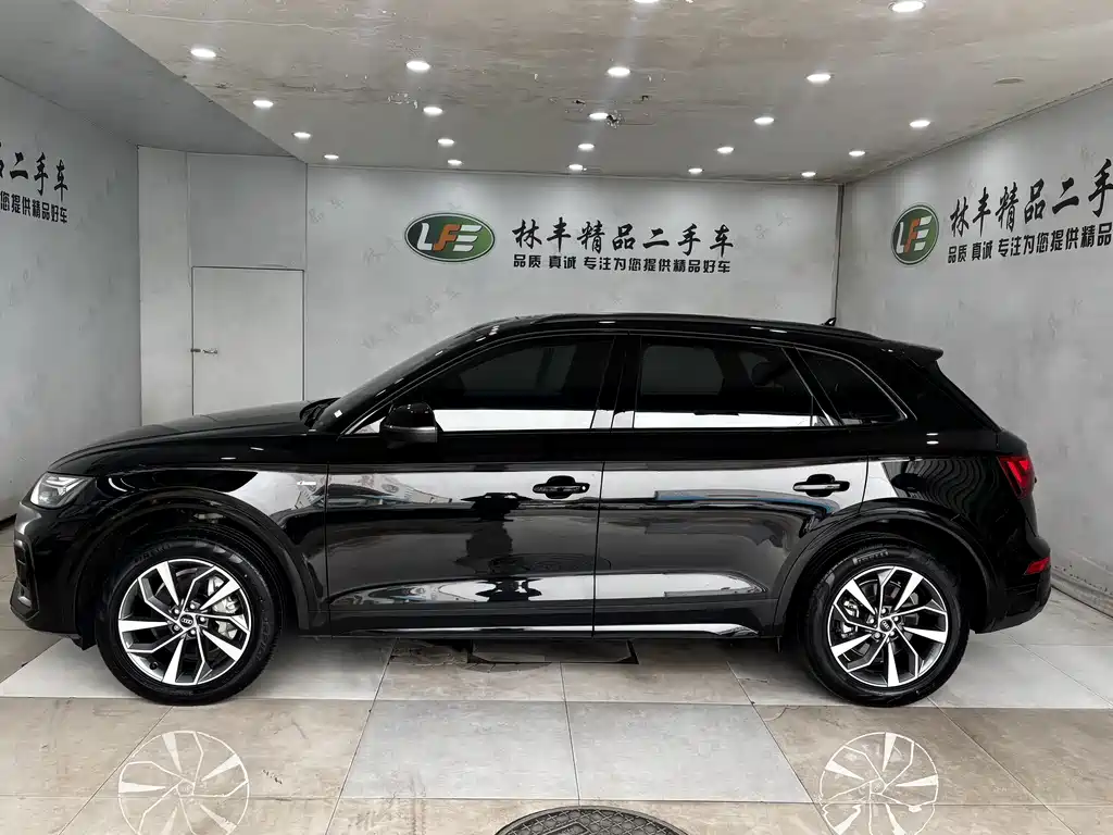 Audi Q5L 2023 40T luxury and dynamic model купить на сайте DeffCars