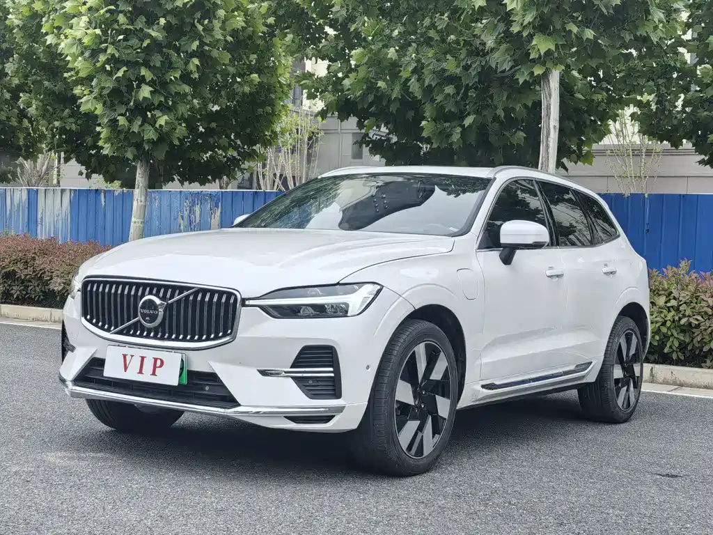 Volvo XC60 plug-in hybrid 2024 T8 plug-in hybrid long-range four-wheel drive Zhiya luxury version купить на сайте DeffCars