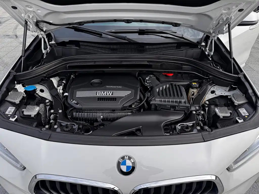 BMW X2 2021 sDrive25i leading M sports package купить на сайте DeffCars