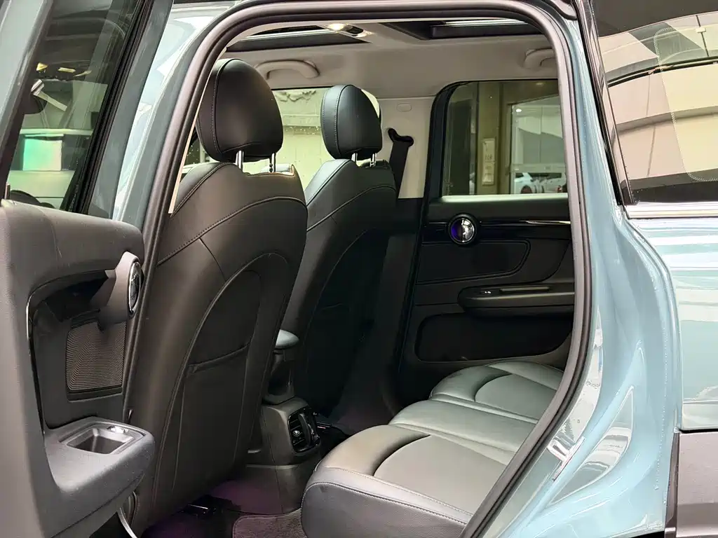 MINI COUNTRYMAN 2021 1.5T COOPER ALL4 Connoisseur купить на сайте DeffCars