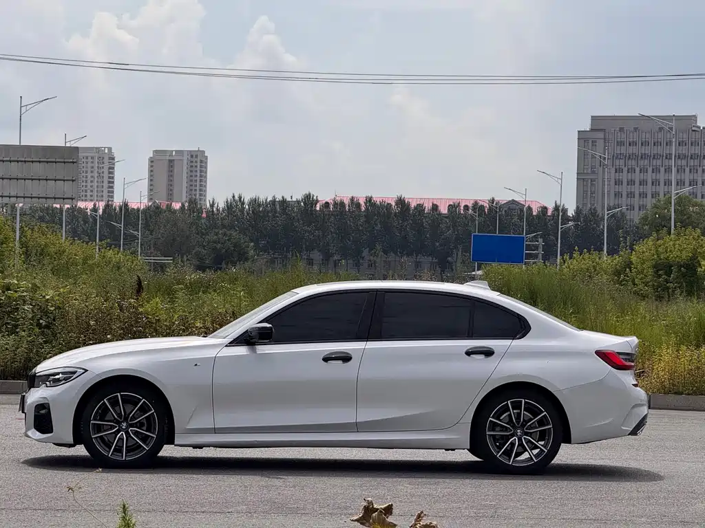 BMW 3 Series 2022 320Li M Sports Package купить на сайте DeffCars