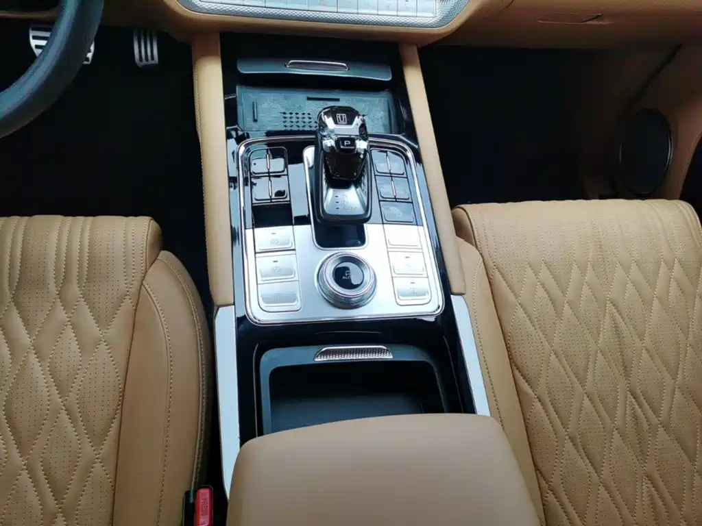 Tank 500 2023 model 3.0T sports version, environment-creating type, 5 seats купить на сайте DeffCars