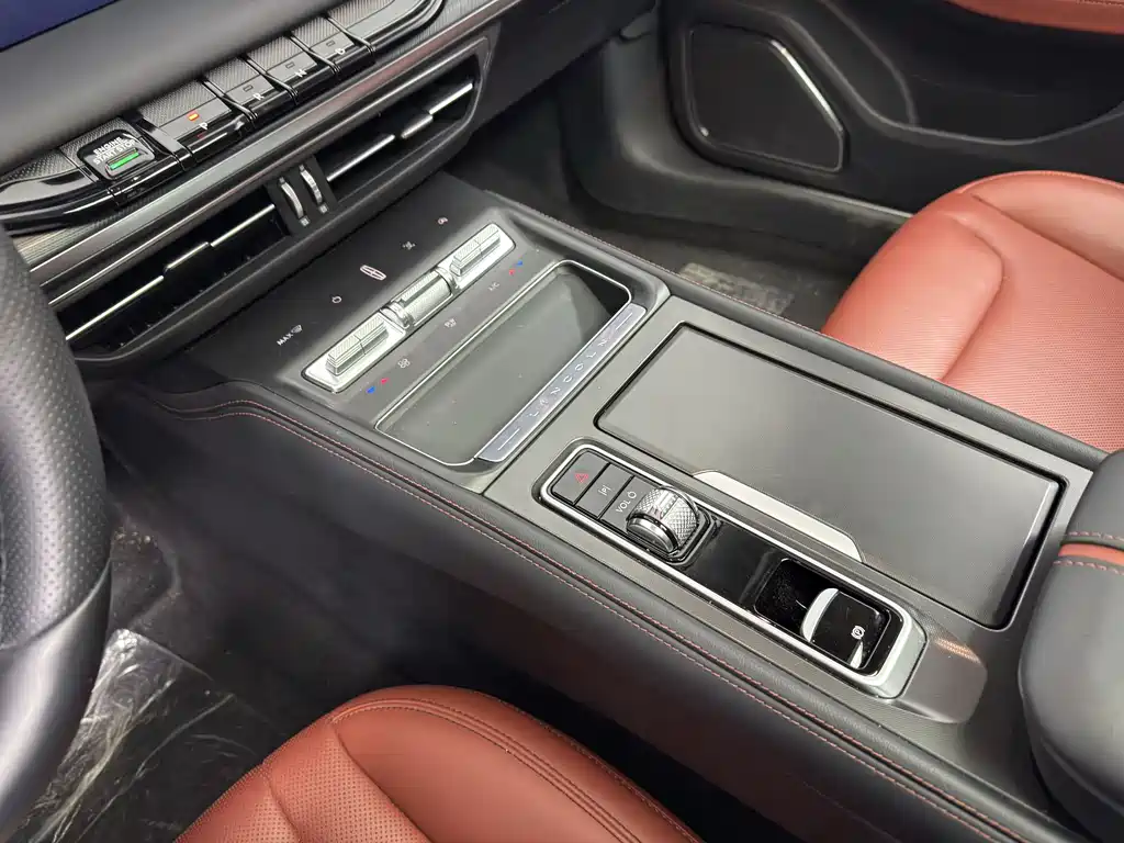 Lincoln Z 2025 2.0T Premium Edition купить на сайте DeffCars