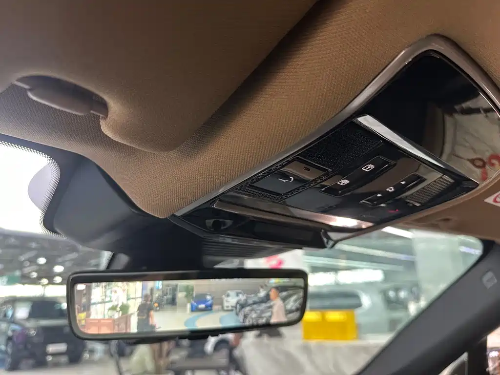 Range Rover Sport 2023 400PS Dynamic SE купить на сайте DeffCars