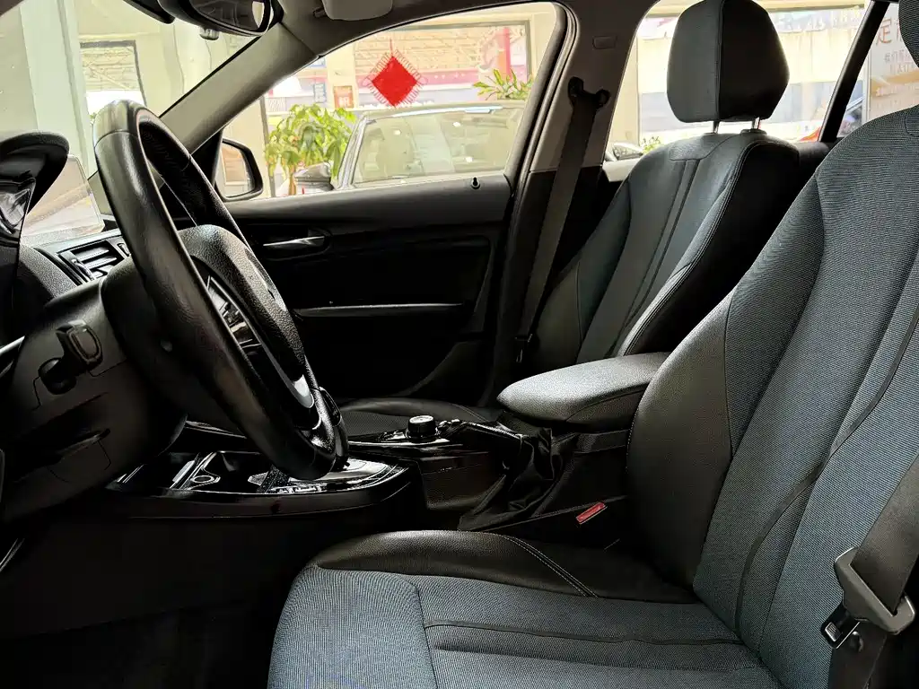 BMW 1 Series imported 2012 116i urban model купить на сайте DeffCars