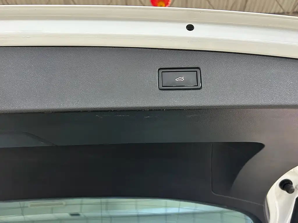 Tiguan L 2023 300TSI automatic two-wheel drive smart version купить на сайте DeffCars