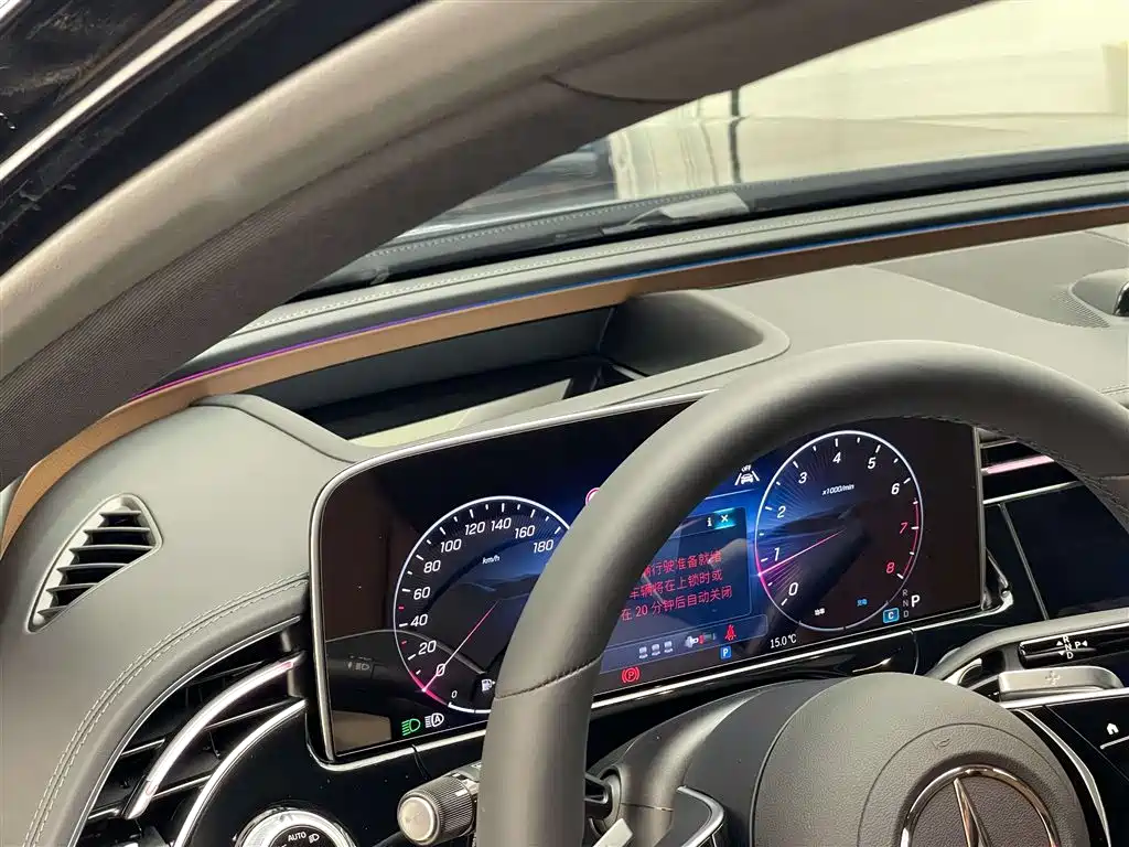 Mercedes-Benz E-Class 2025 E 300 L Premium Model купить на сайте DeffCars