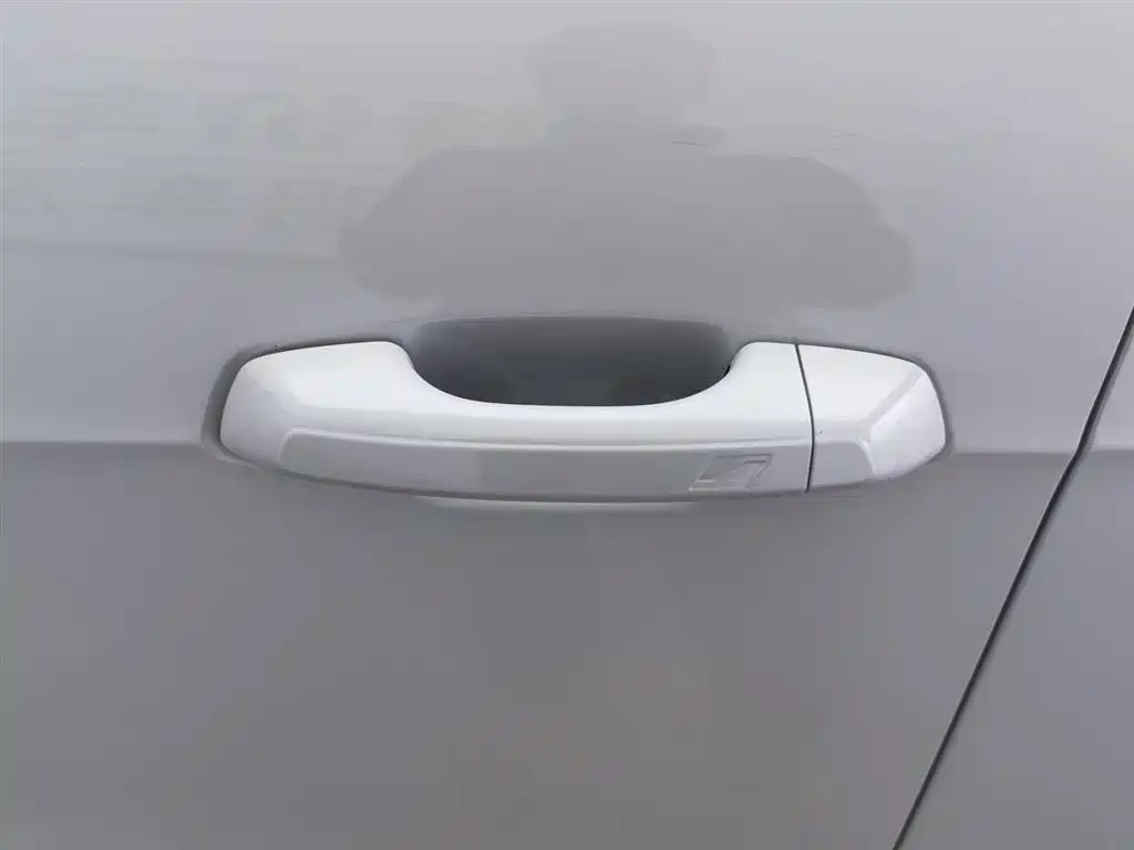 Lynk & Co 06 2023 Remix 1.5T Pro купить на сайте DeffCars