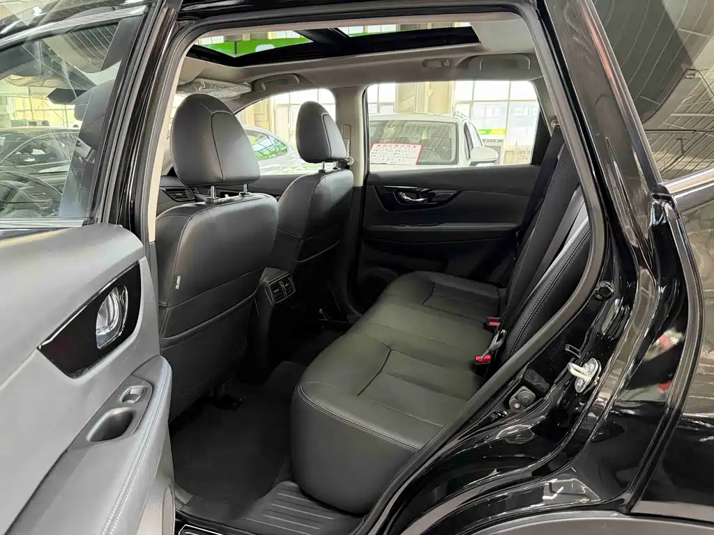 X-Trail 2022 2.0L 2WD Intelligent Comfort Edition купить на сайте DeffCars
