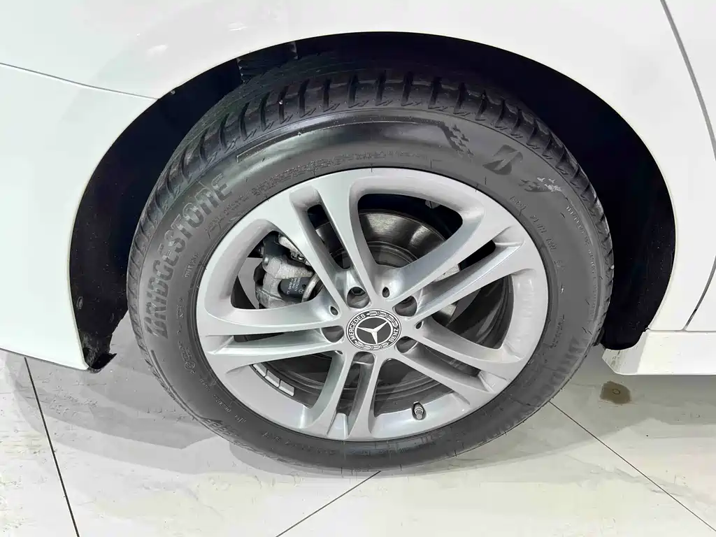 Mercedes-Benz A-Class 2022 A 180 L Sports Sedan купить на сайте DeffCars