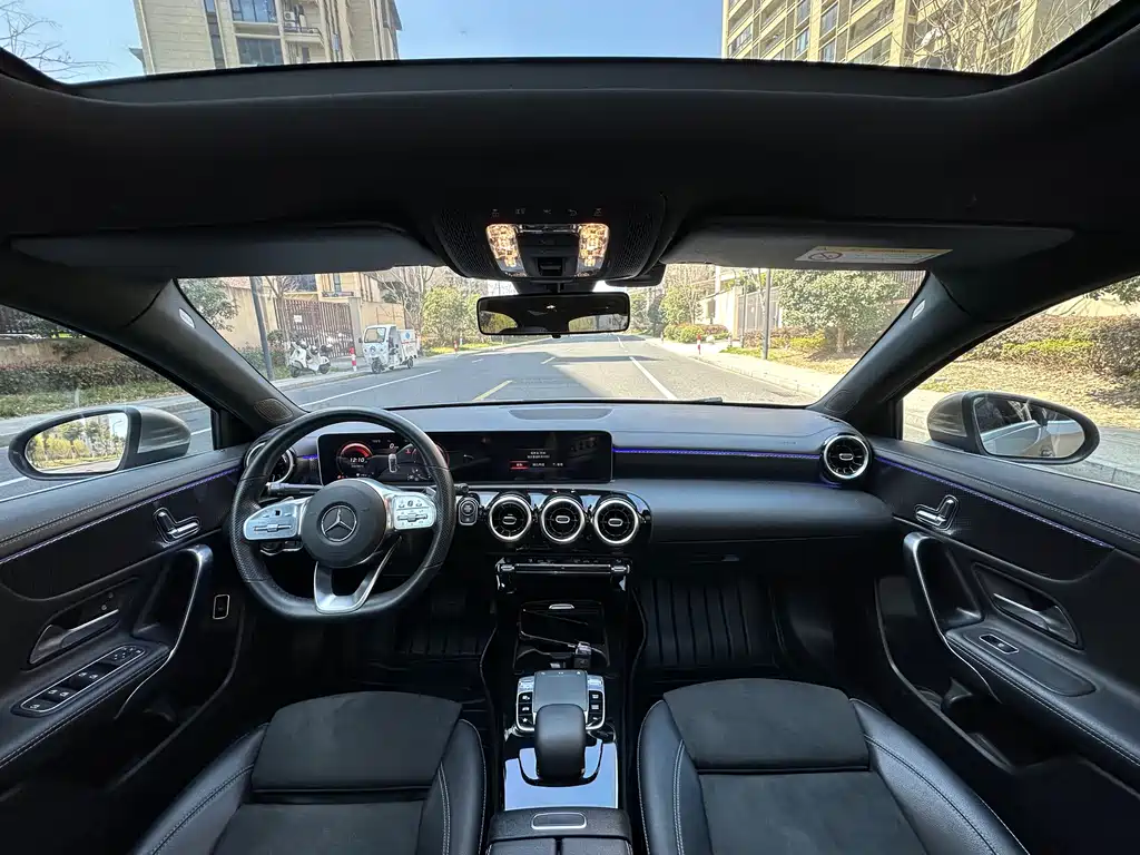 Mercedes-Benz A-Class 2020 A 200 L Sports Sedan купить на сайте DeffCars