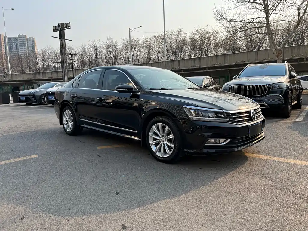 Passat 2017 330TSI DSG Premium Edition купить на сайте DeffCars