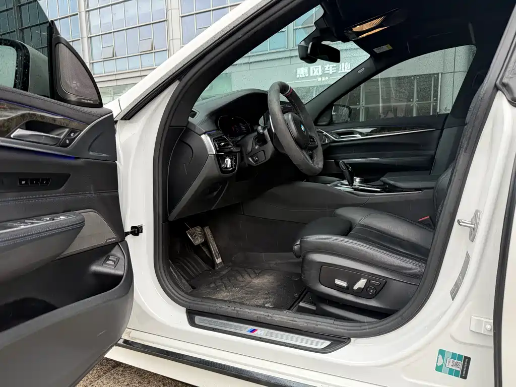 BMW 6 Series GT 2021 630i M Sports Package купить на сайте DeffCars
