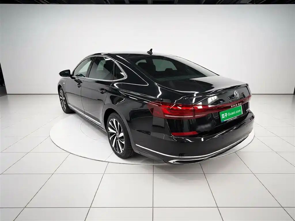 Passat 2023 facelift 330TSI luxury version купить на сайте DeffCars
