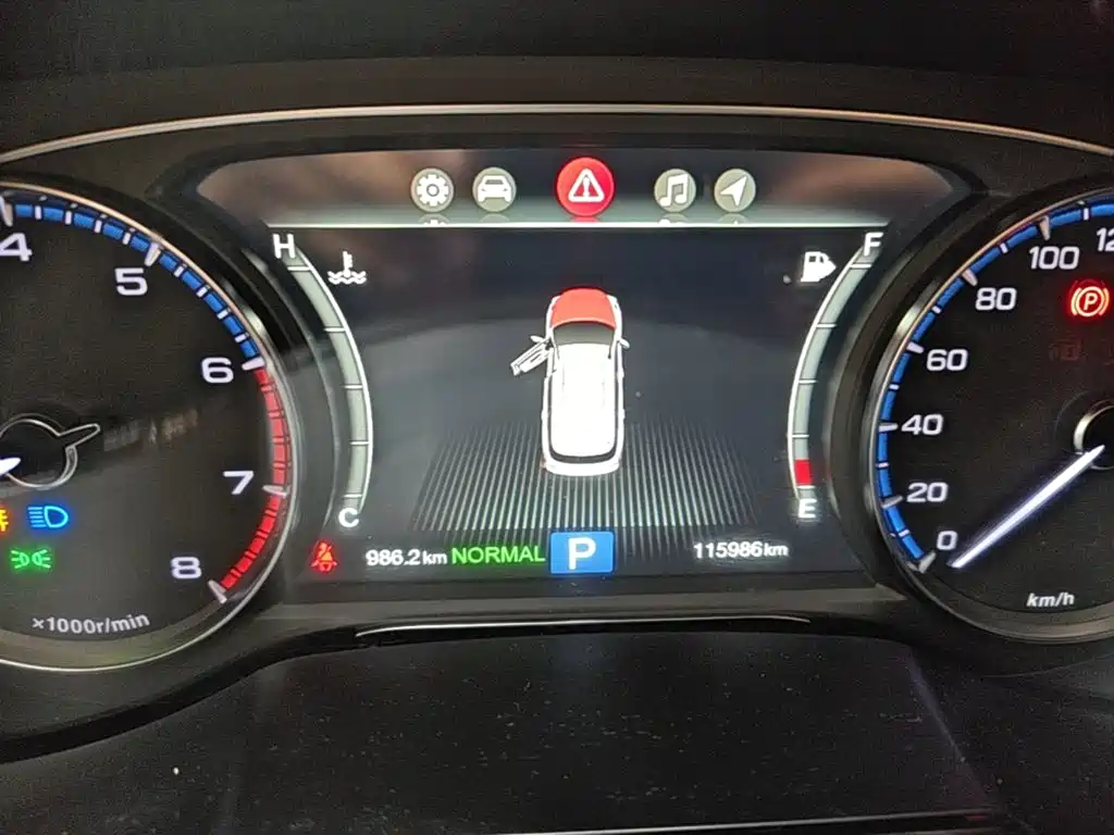 Trumpchi GS8 2017 320T 2WD Deluxe Wisdom Connected Edition (Seven Seater) купить на сайте DeffCars