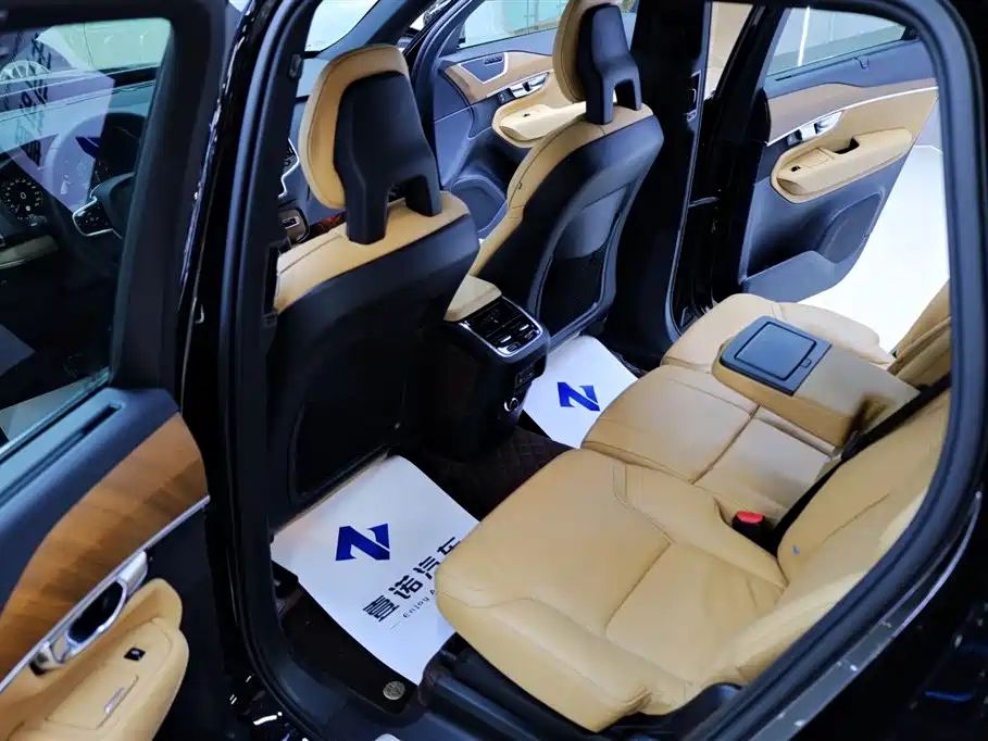 Volvo XC90 2018 T6 Zhiya Edition 7 seats купить на сайте DeffCars