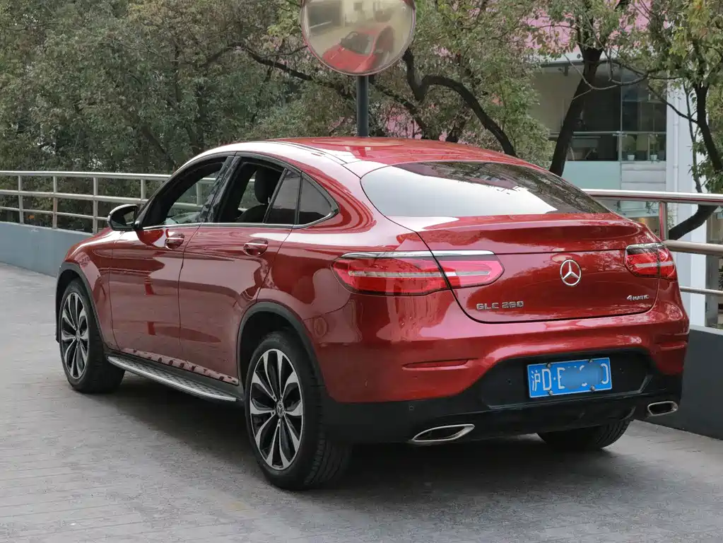 Mercedes-Benz GLC Coupe 2017 GLC 260 4MATIC Coupe SUV купить на сайте DeffCars