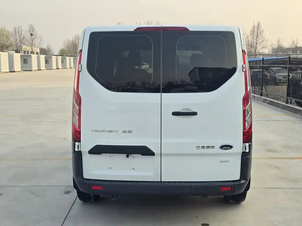 Transit 2019 2.0T gasoline multi-functional commercial vehicle short-axle low-roof 6-seater National VI купить на сайте DeffCars