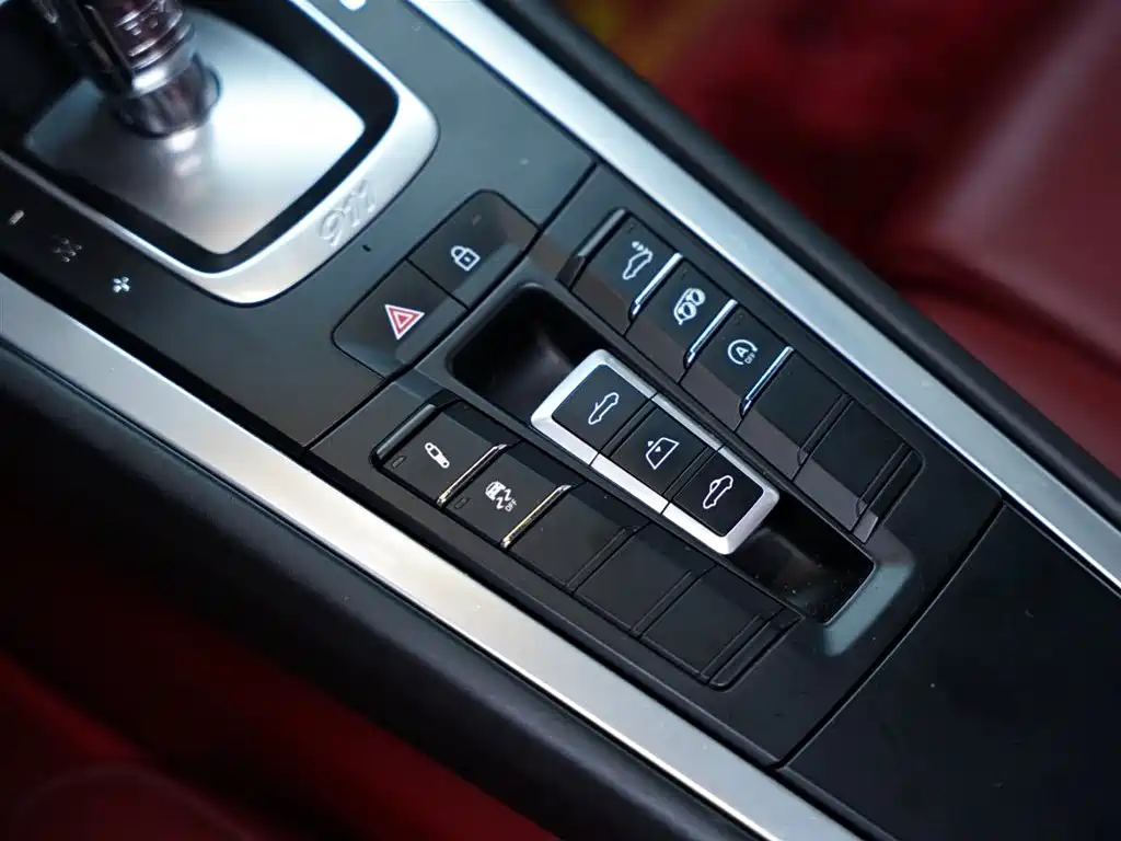 Porsche 911 2016 Carrera S Cabriolet 3.0T купить на сайте DeffCars