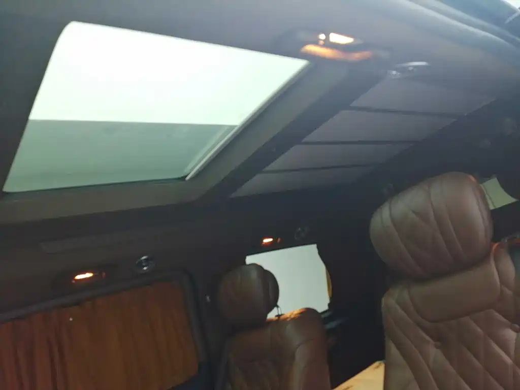 Mercedes-Benz V-Class 2020 V 260 L Long Wheelbase Luxury Edition купить на сайте DeffCars