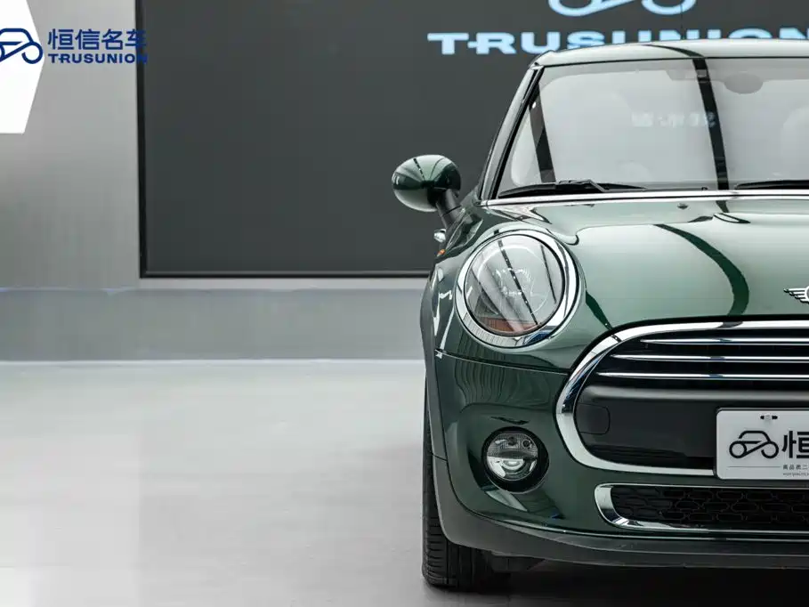 MINI 2018 1.5T ONE PLUS five-door version купить на сайте DeffCars