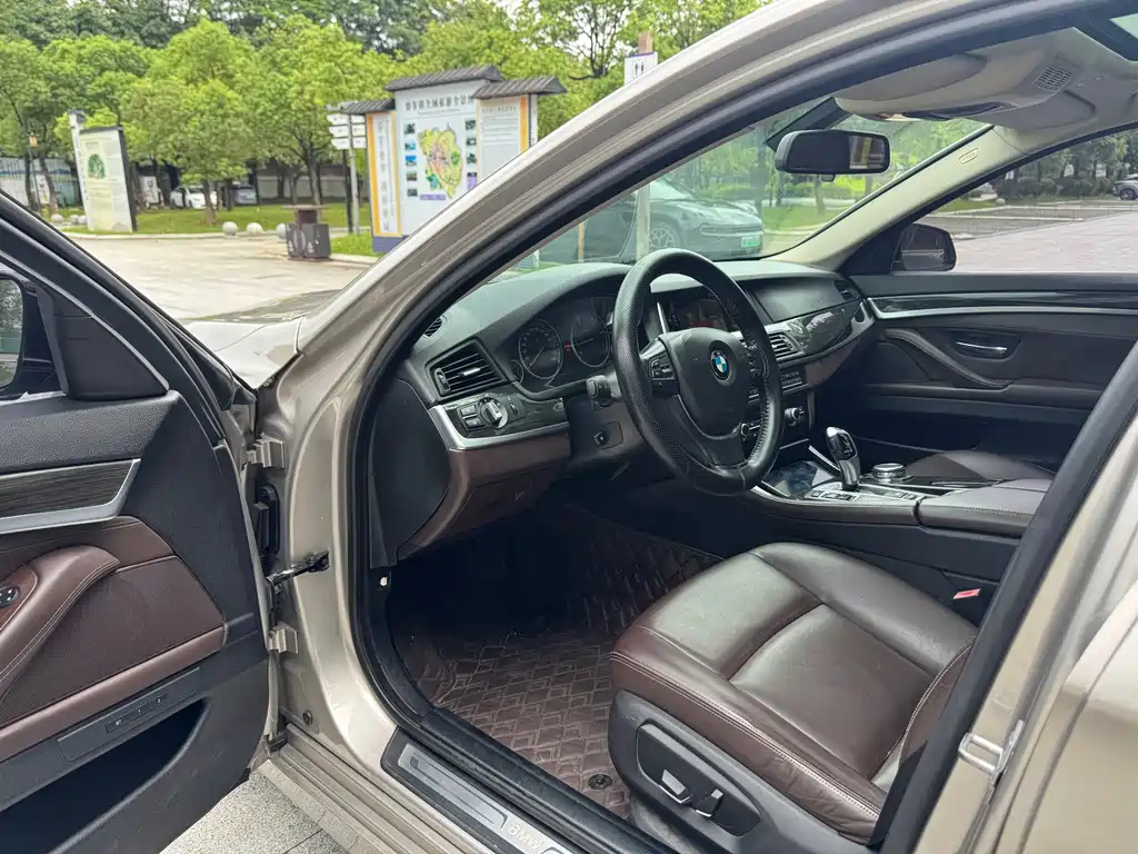 BMW 5 Series 2014 525Li Luxury Design Package купить на сайте DeffCars
