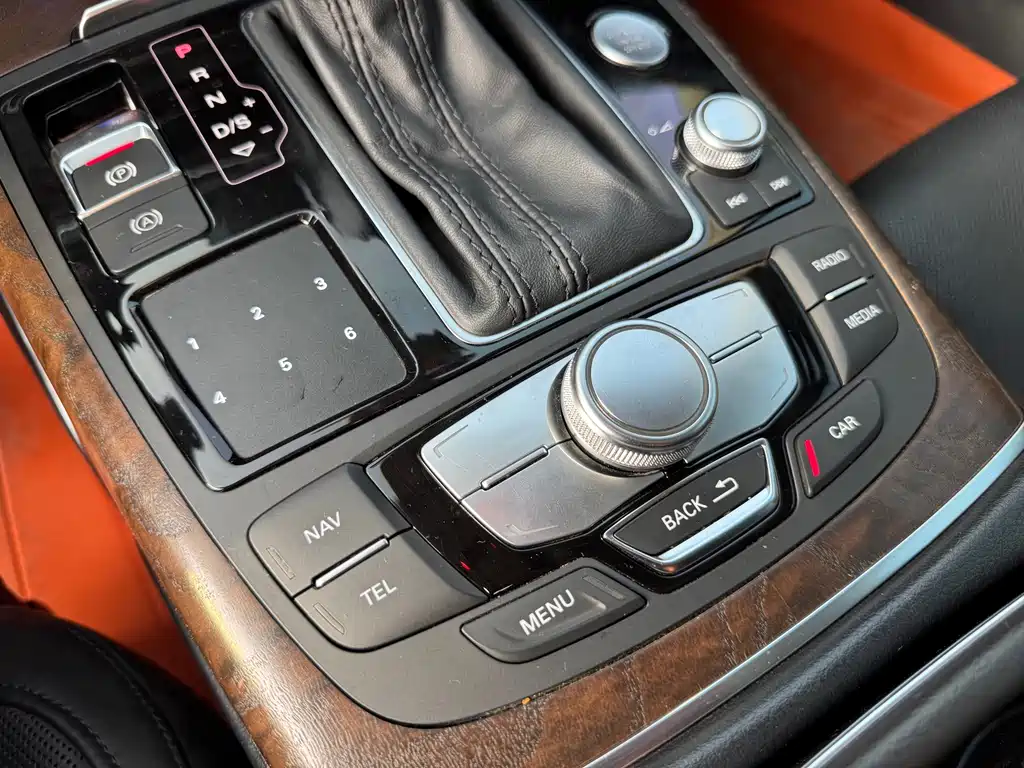 Audi A6L 2014 50 TFSI quattro Luxury Edition купить на сайте DeffCars