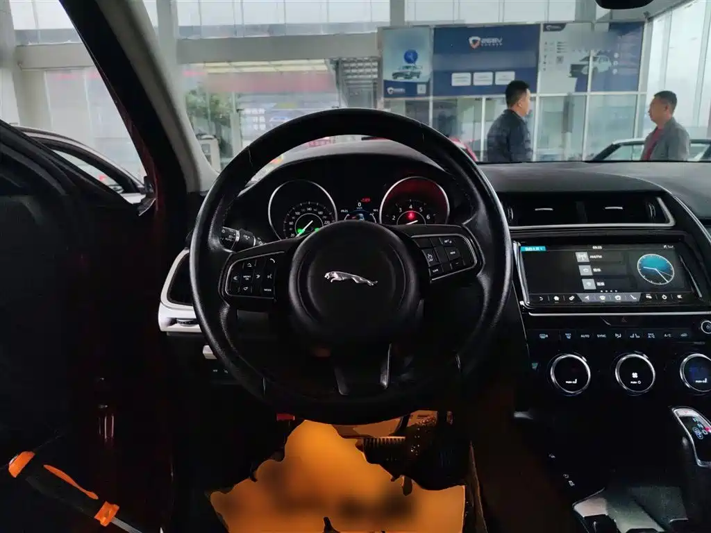 Jaguar E-PACE 2018 P200 National V купить на сайте DeffCars