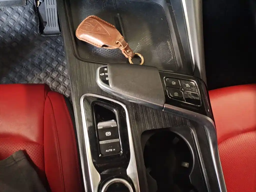 Changan UNI-T 2020 1.5T premium model купить на сайте DeffCars